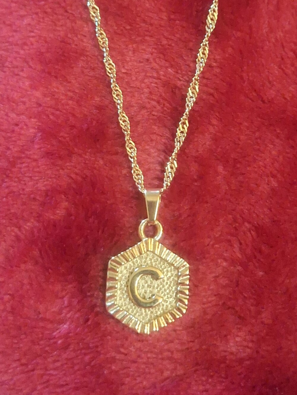 Oak & Ivy Boutique Stainless Gold Tone C Initial Adjustable Necklace NWOT